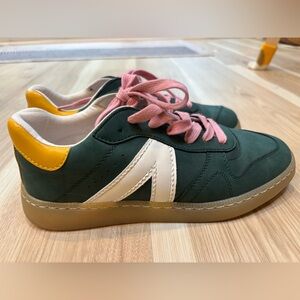 Mia Stylish Green and Pink Sneakers Size 7.5-new condition